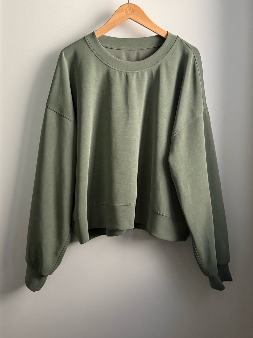 lululemon perfectly oversized cropped crew